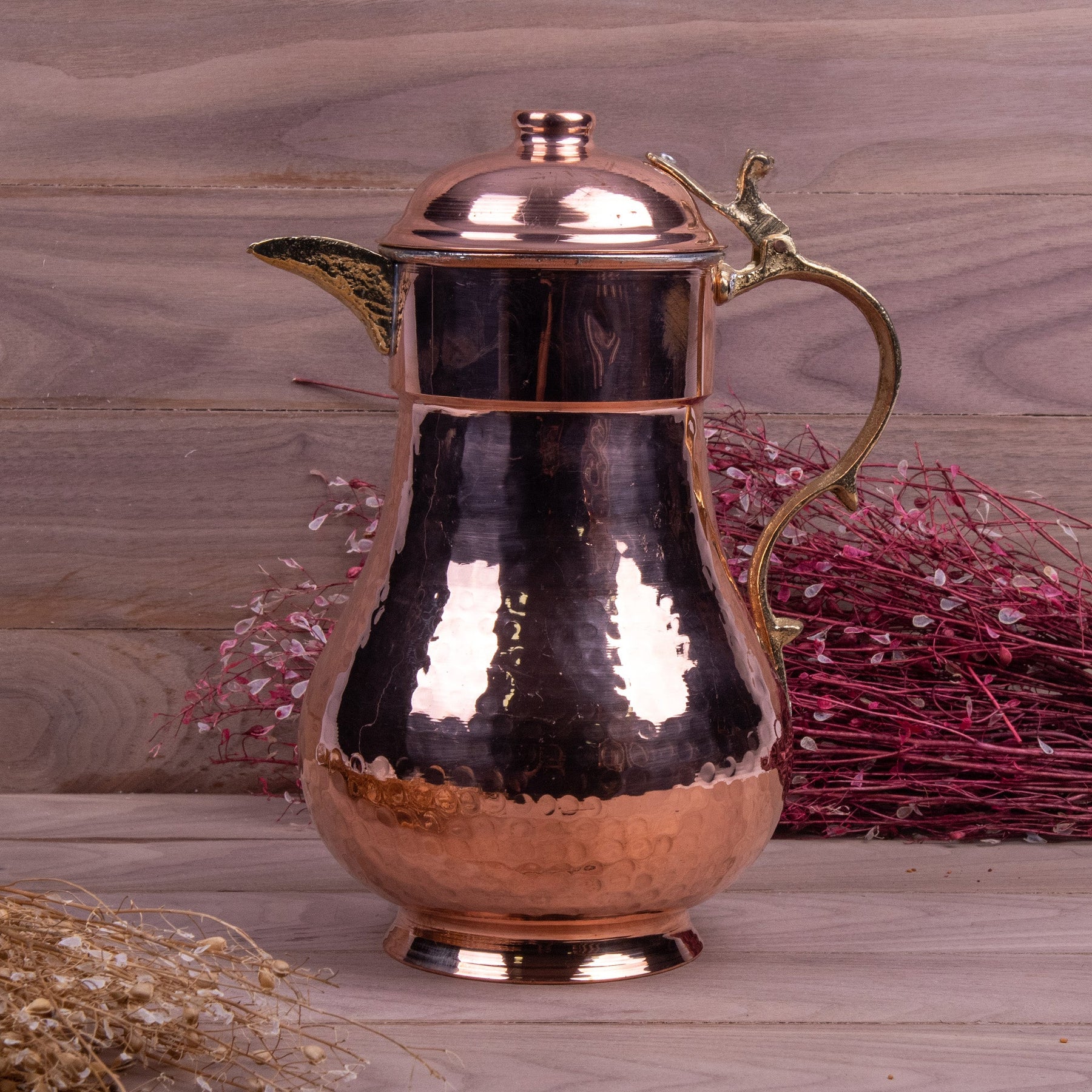 https://turkishgiftbuy.com/cdn/shop/products/hammered-copper-pitcher-with-lid-422767_1800x1800.jpg?v=1694262159
